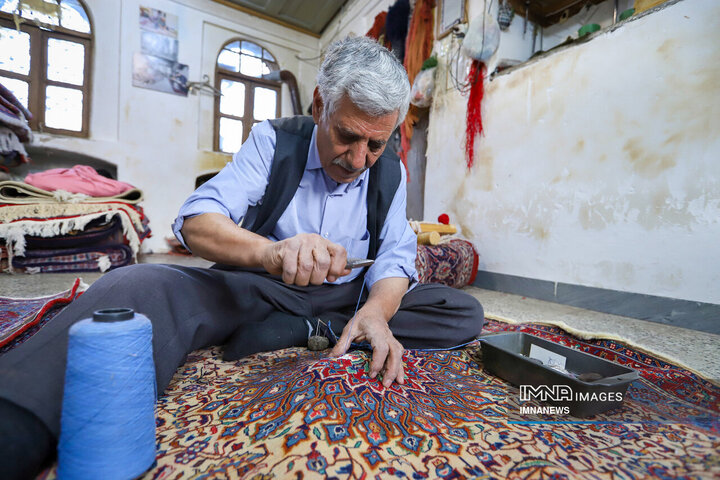 Art of Bringing Handmade Carpets Back to Life