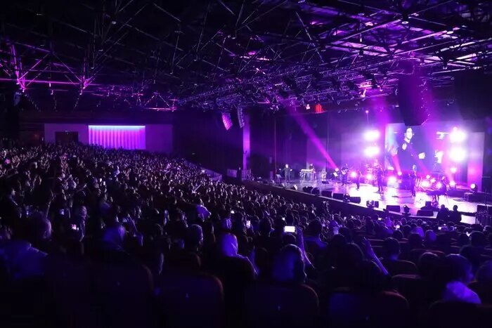 محسن یگانه با قطعه ۲۰۰میلیونی تنور «فجر» را گرم کرد/ بار دیگر «بهت قول میدم» + فیلم