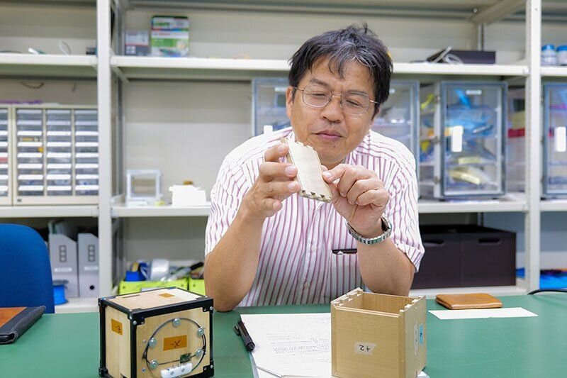 ژاپن نخستین ماهواره چوبی را به فضا پرتاب می‌کند