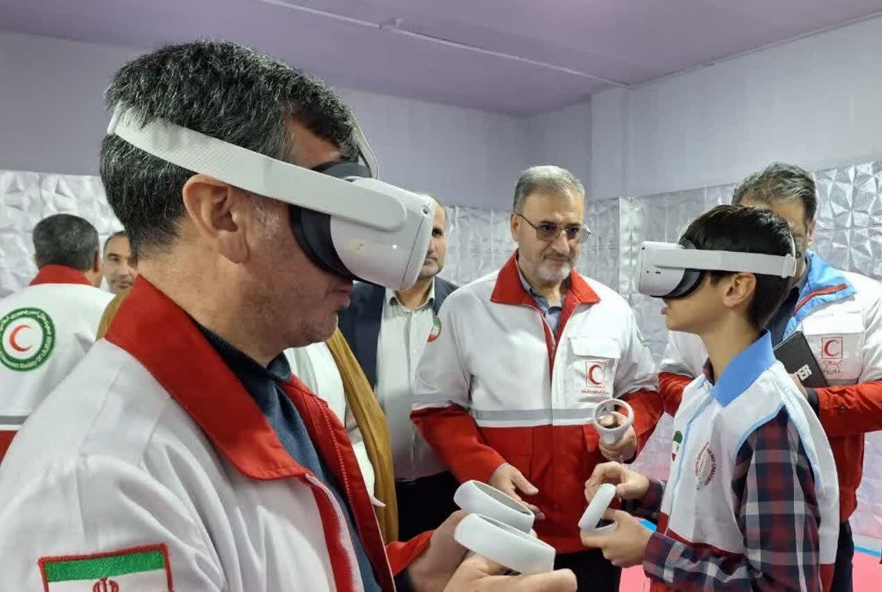 افتتاح مدرسه هوشمند نمادرس در جمعیت هلال احمر بام ایران