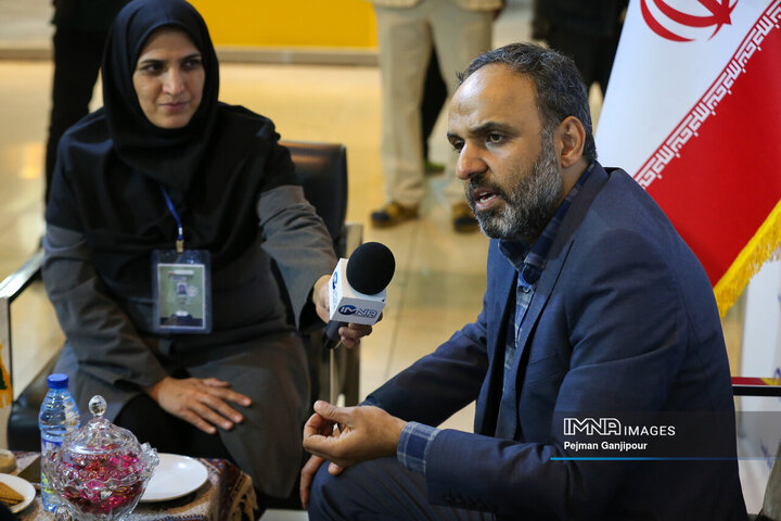 میهمانان غرفه خبرگزاری ایمنا در دومین روز نمایشگاه رسانه‌های ایران