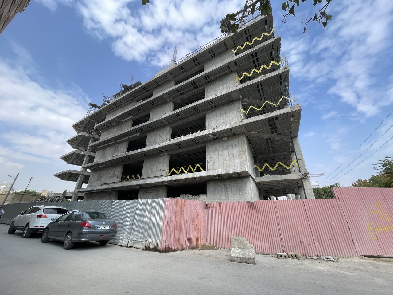 آغاز عملیات احداث پروژه مشارکتی «ایلیا» در منطقه ۸ اصفهان