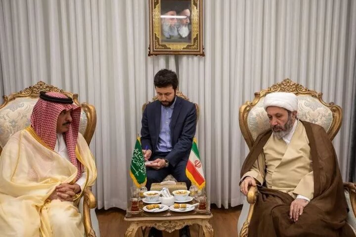 Tehran Offers to Host Saudi Arabia's Cultural Week