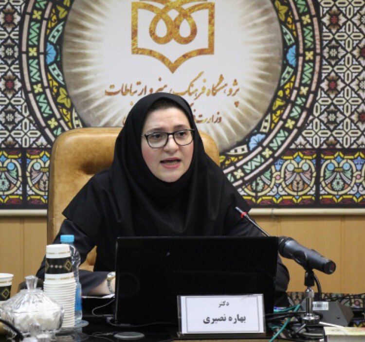 رسانه؛ تیغ دولبه بیمها و امیدها