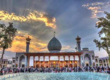 شاهچراغ شیراز؛ زیارتگاه اسلامی در دل شهر تاریخی ایران