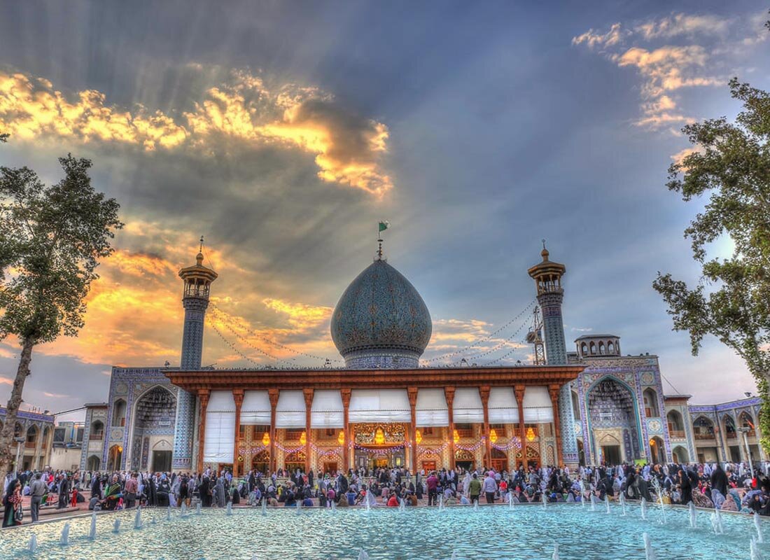 شاهچراغ شیراز؛ زیارتگاه اسلامی در دل شهر تاریخی ایران