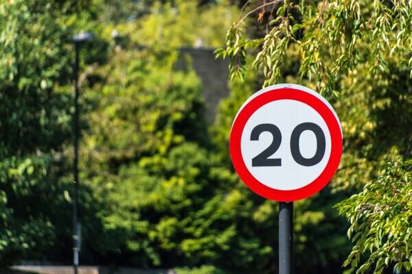 تغییر الگوی رانندگی در بریتانیا با اجرای طرح محدودیت سرعت