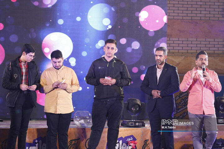 جشن روز جوان ویژه فرزندان جوان کارکنان شهرداری اصفهان