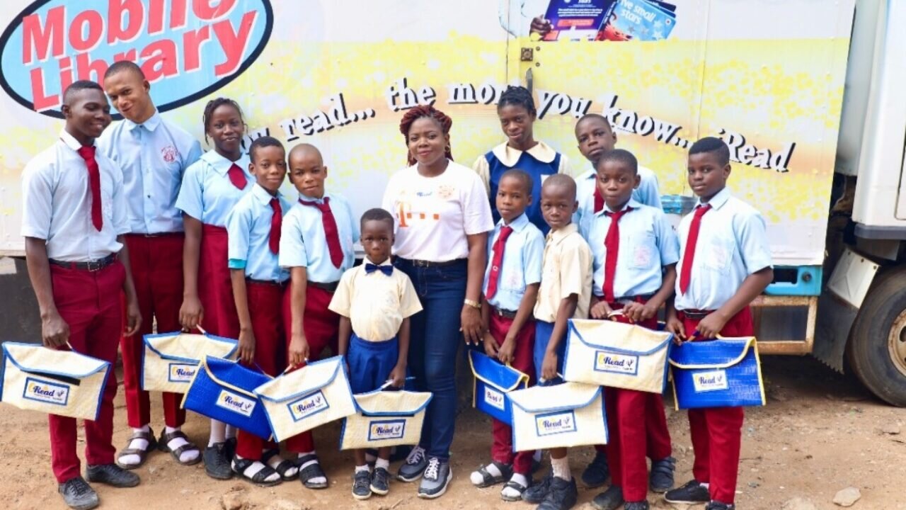 کتابخانه سیار، راهی خلاق برای ترویج آگاهی شهروندان