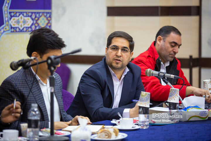 نشست بررسی ظرفیت‌‌های اقامت و ارائه خدمات به گردشگران نوروزی اصفهان