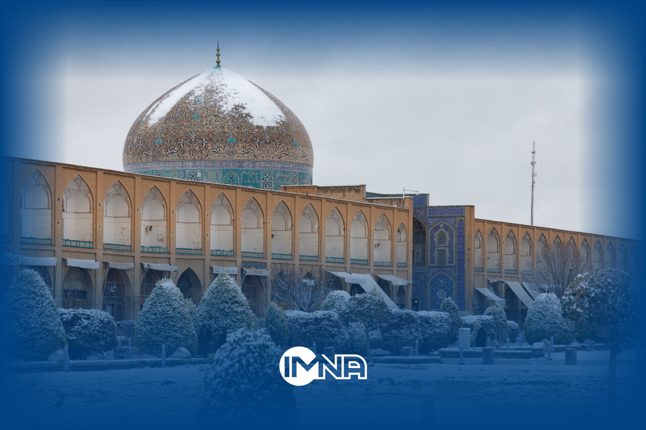 قاب‌های ویژه از اولین برف زمستانی اصفهان