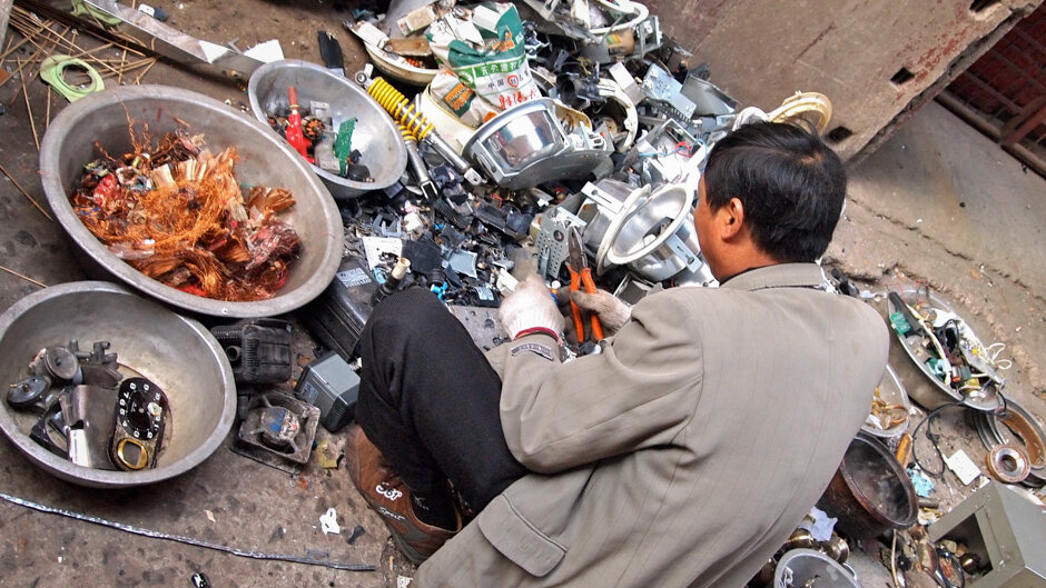 شهرهای فقیر، زباله‌دان ضایعات الکترونیک ثروتمندها