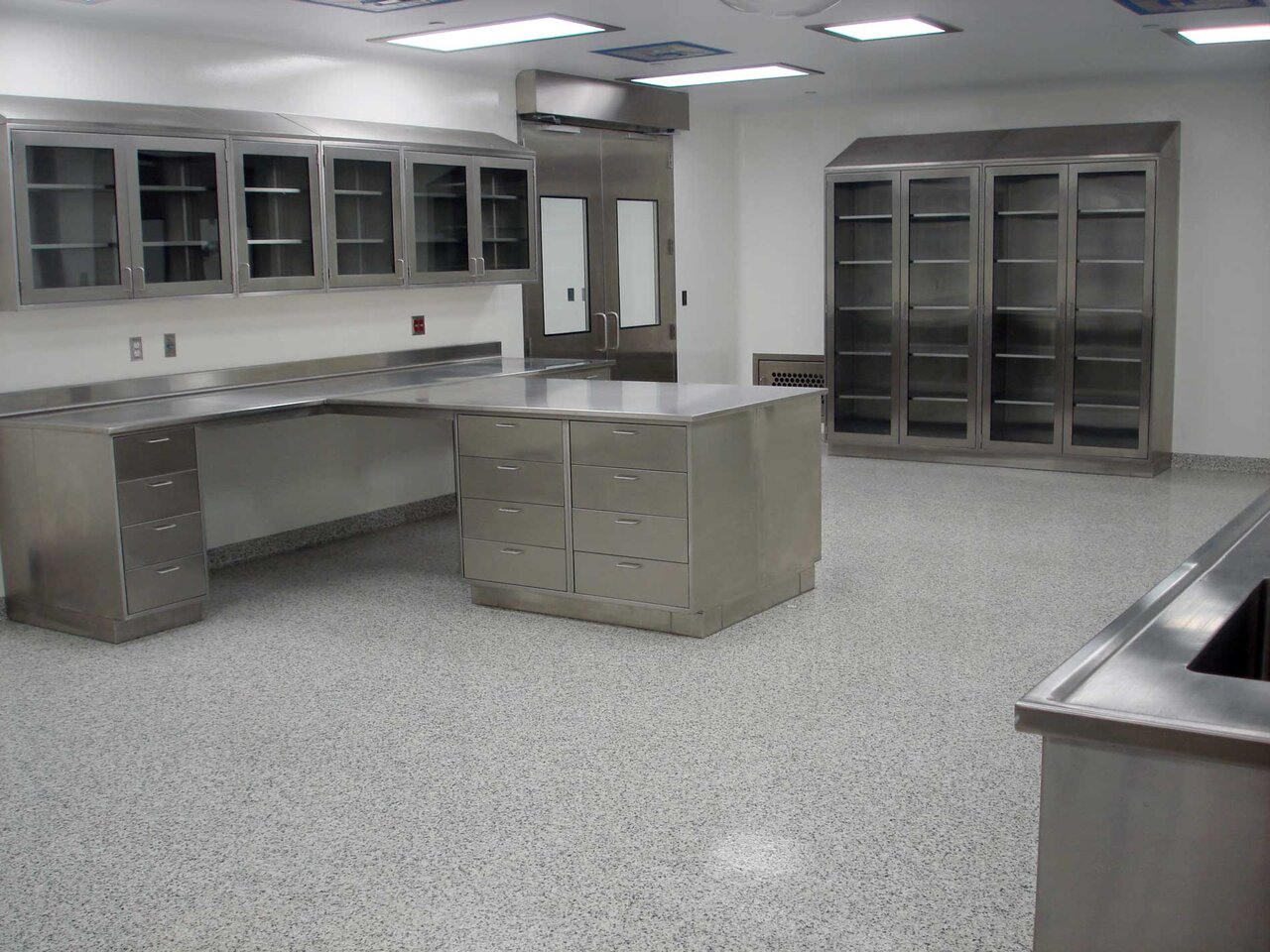 صفر تا صد تاسیس آزمایشگاه و نکات لازم برای راه اندازی