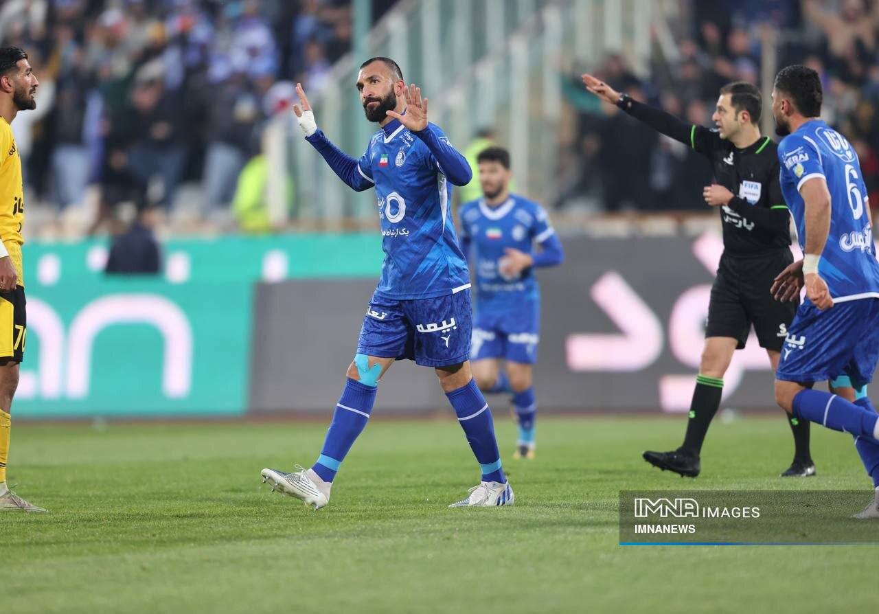 چرا نقاط ضعف سپاهان تقویت نشد؟