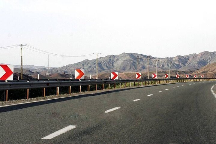 نصب ۱۴ هزار علامت جاده‌ای در محورهای مواصلاتی سیستان و بلوچستان