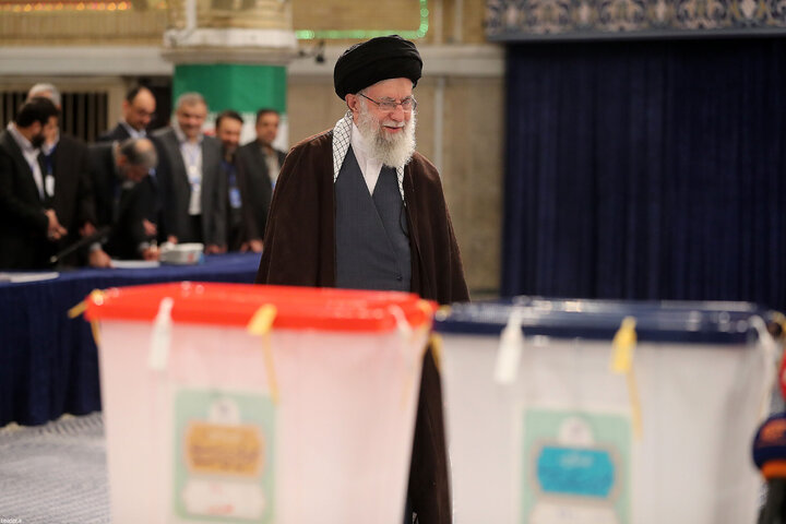 حضور رهبر انقلاب در دوازدهمین دوره انتخابات مجلس شورای اسلامی و ششمین دوره مجلس خبرگان رهبری