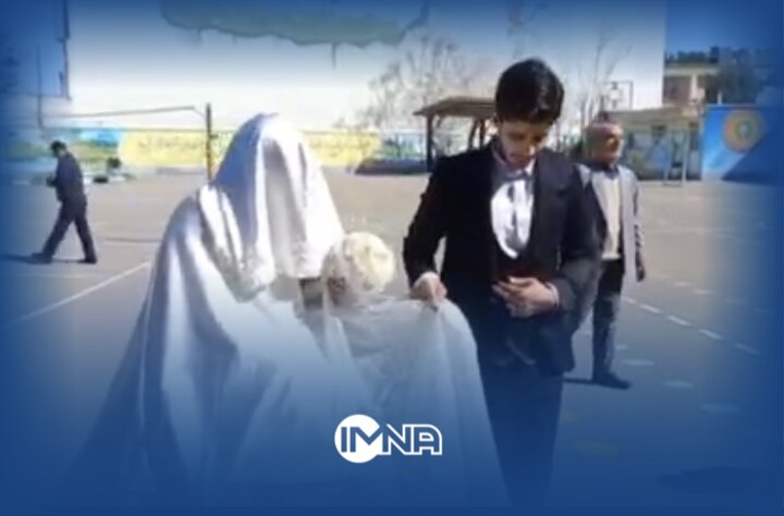 عروس و داماد ساوجی پای صندوق رای زندگی مشترک خود را آغاز کردند