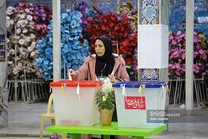 شور انتخابات در شعبه مسجد نورباران اصفهان