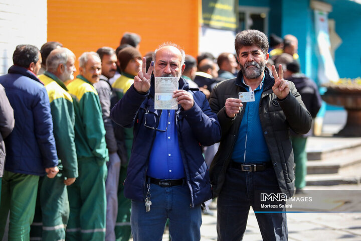 انتخابات مجلس شورای اسلامی و خبرگان رهبری در مجتمع فولاد مبارکه