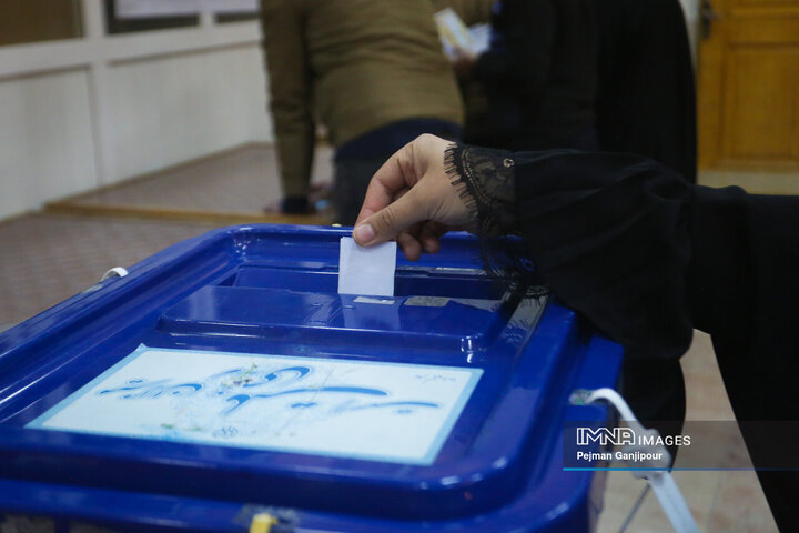 آخرین ساعات رأی گیری در اصفهان