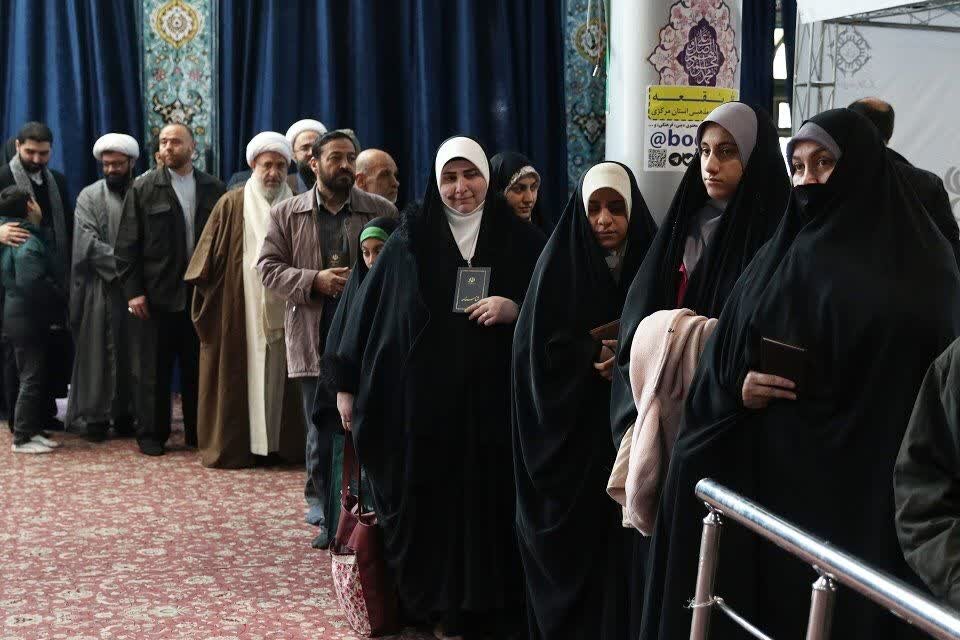 حضور پرشور مردم استان مرکزی پای صندوق‌های رای