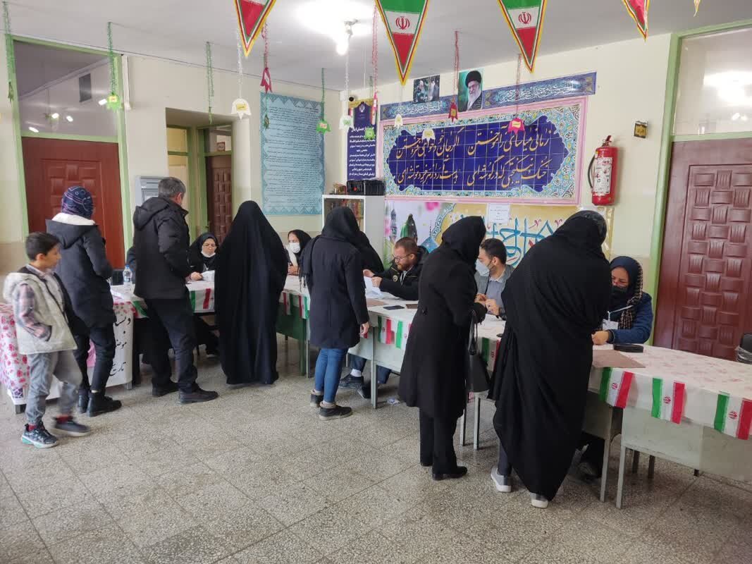 مردم مبارکه استقبال خوبی از انتخابات دارند