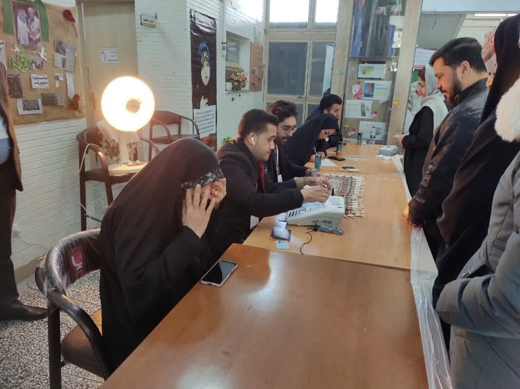 مردم مبارکه استقبال خوبی از انتخابات دارند