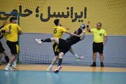 جدال برای رسیدن به صدر و فرار از قعر جدول