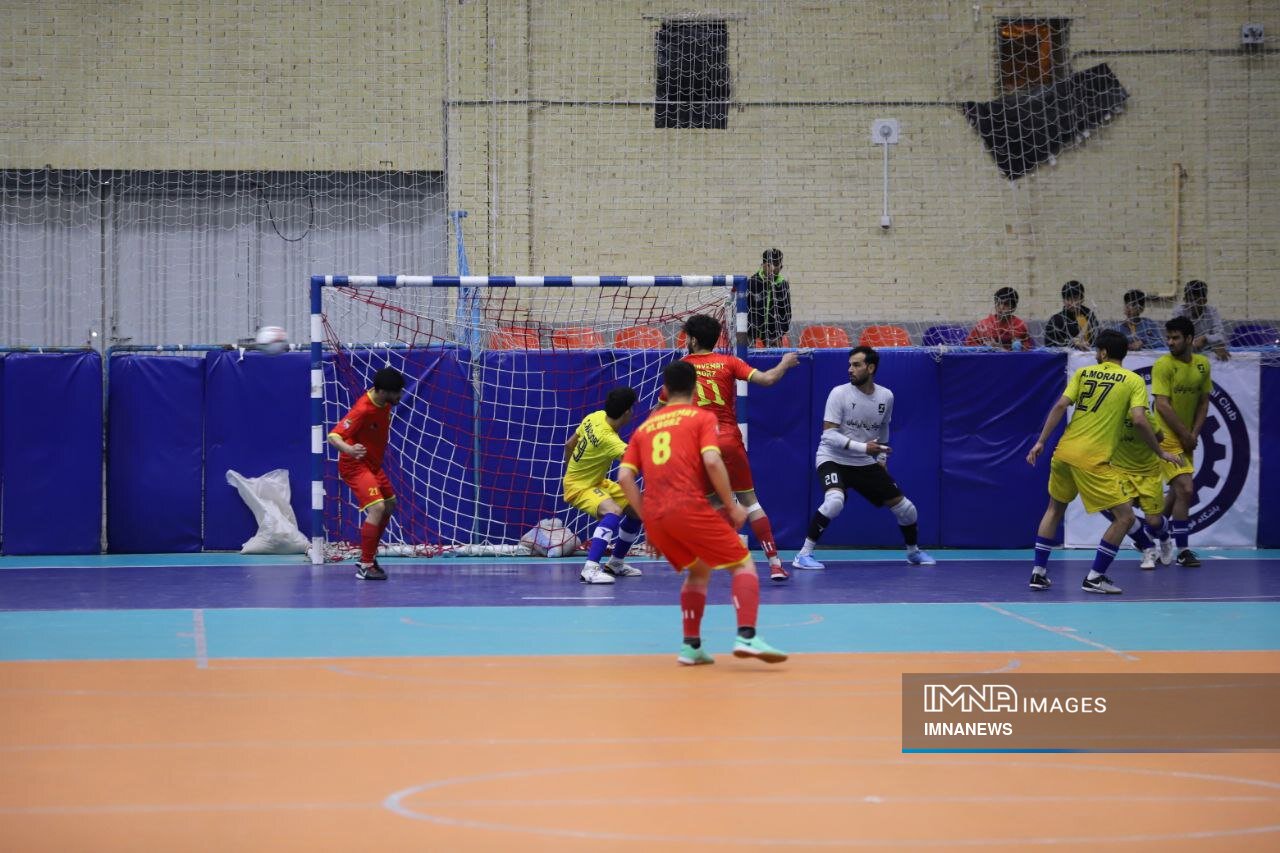 گیتیپسند در هفته پایانی بالاخره باخت / سقوط پوشاکحافظ و مقاومت به لیگ دستهاول