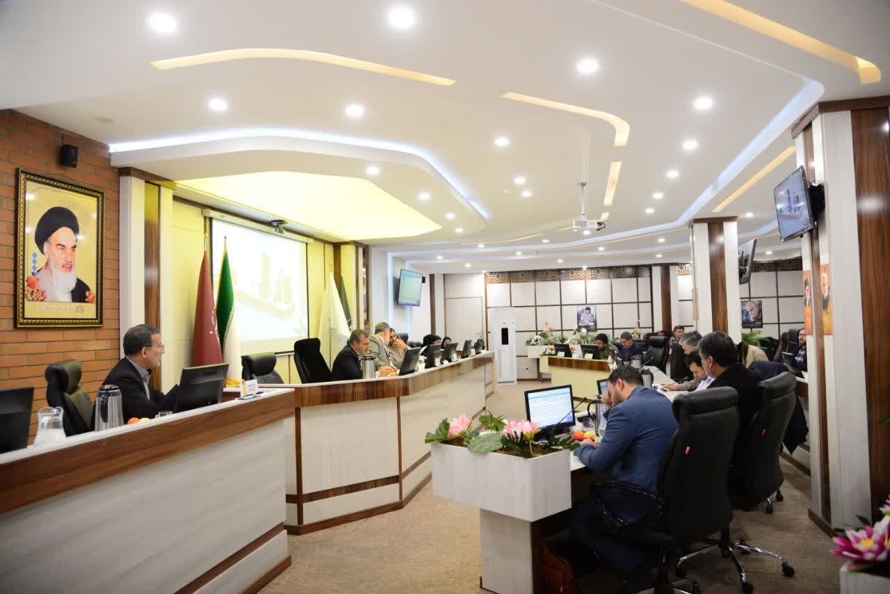 نرخ کرایه اتوبوسهای درونشهری اراک در سال ۱۴۰۳ تغییر نمیکند