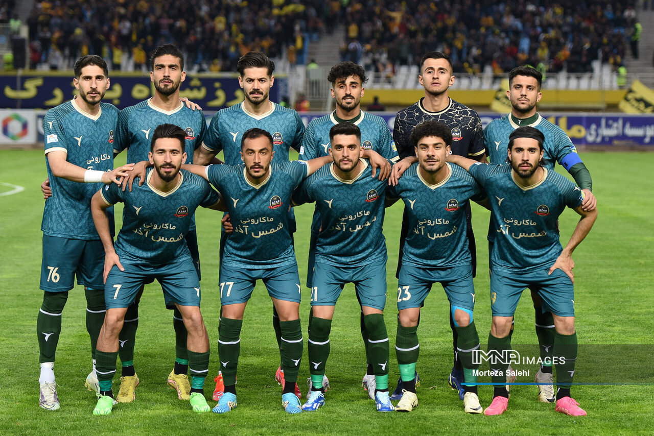 صدرنشین لیگبرتر در پایان سال استقلال خواهد بود؟