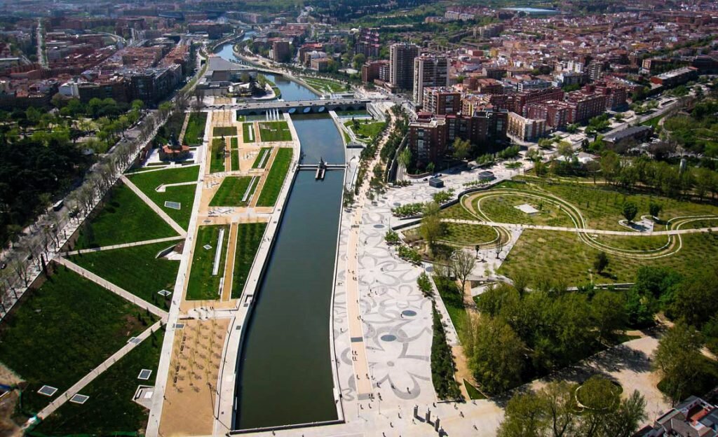 تبدیل خیابانها به پیادهراه + نمونههای موفق در شهرهای جهان