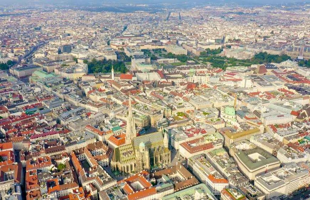 استراتژی وین در بهرهبرداری حداکثری از زمین به نفع شهروندان