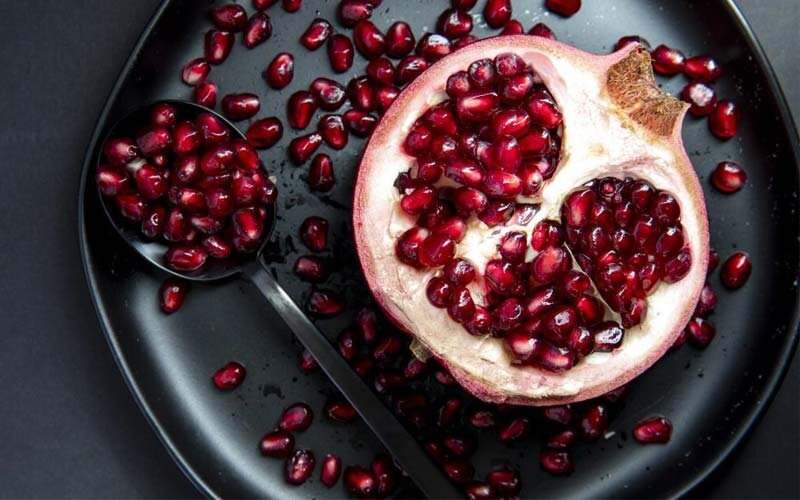 چه افرادی نباید انار مصرف کنند؟