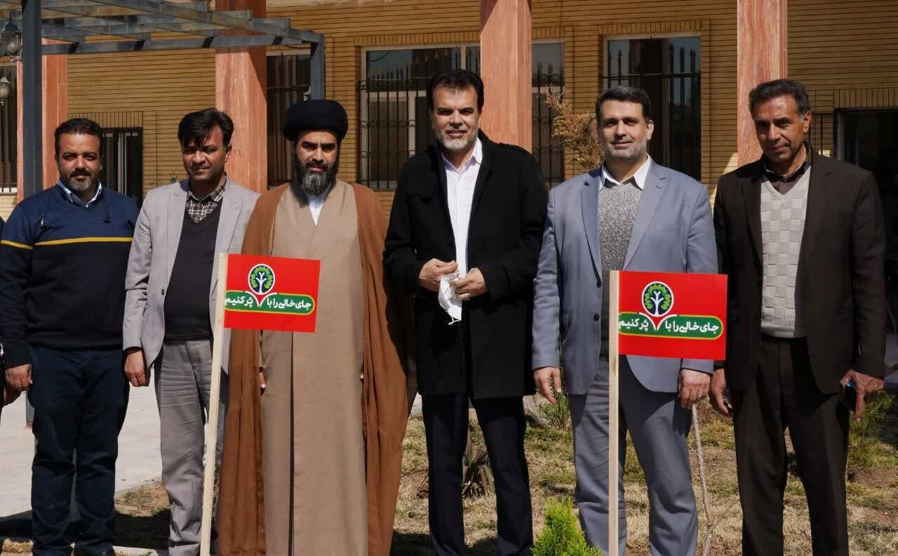 برگزاری مراسم روز درختکاری در منطقه ۱۲ اصفهان