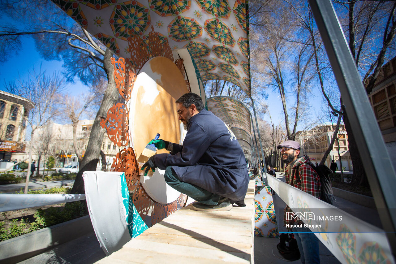 هنر مردمی جای خود را در جامعه باز میکند