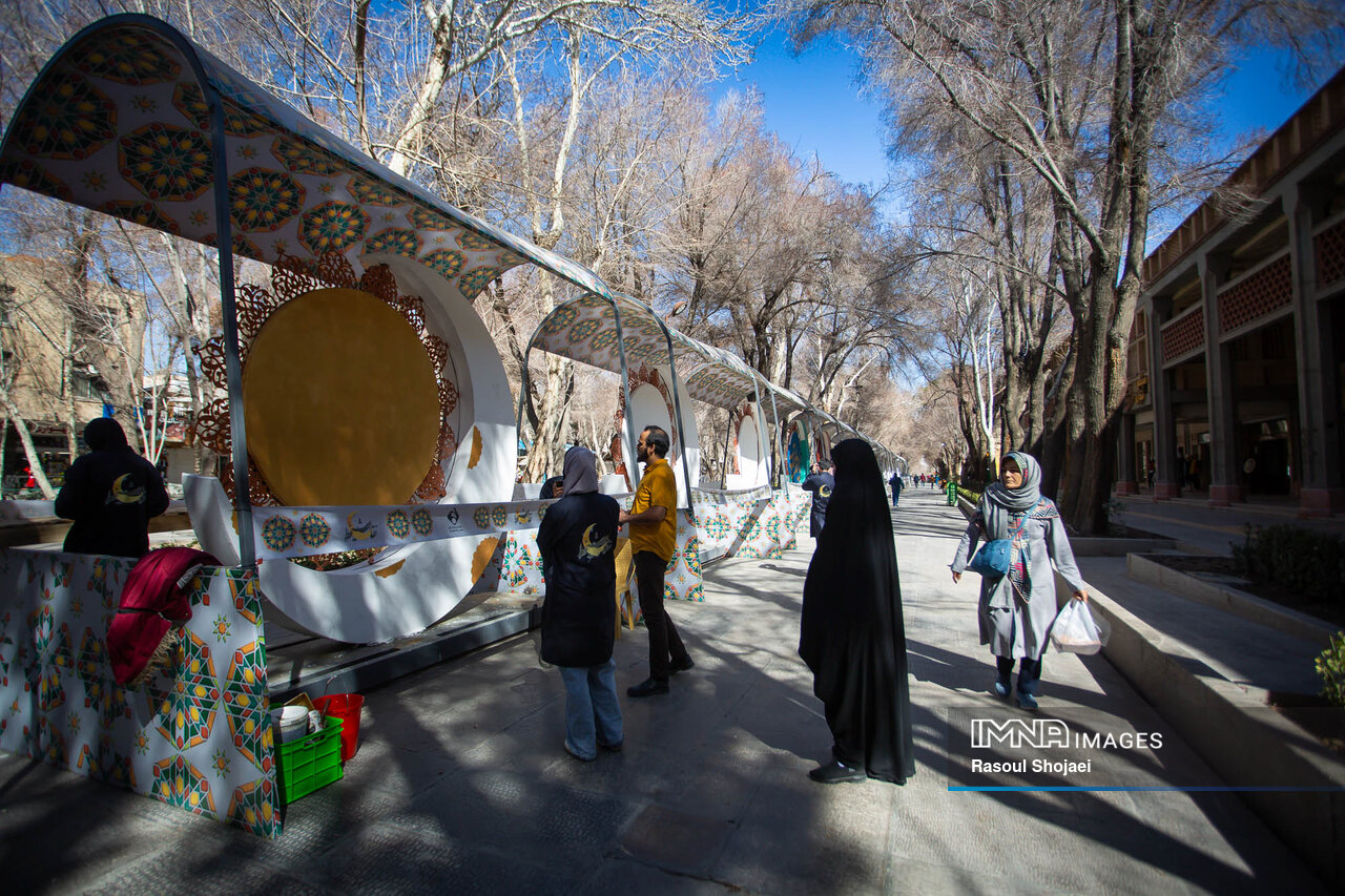 هنر مردمی جای خود را در جامعه باز میکند