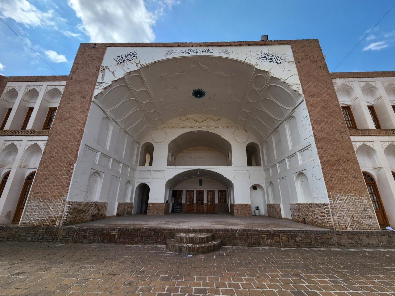 شکوه ۱۳۳ ساله تدریس در بیرجند