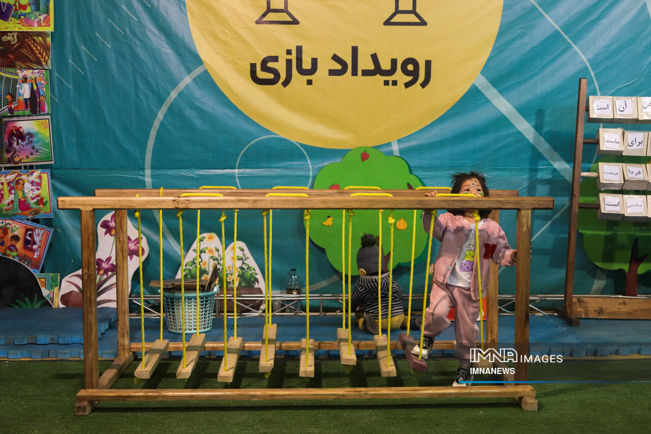 نمایشگاه قرآن و عترت، فرصتی برای پیوند میان قرآن و خانواده