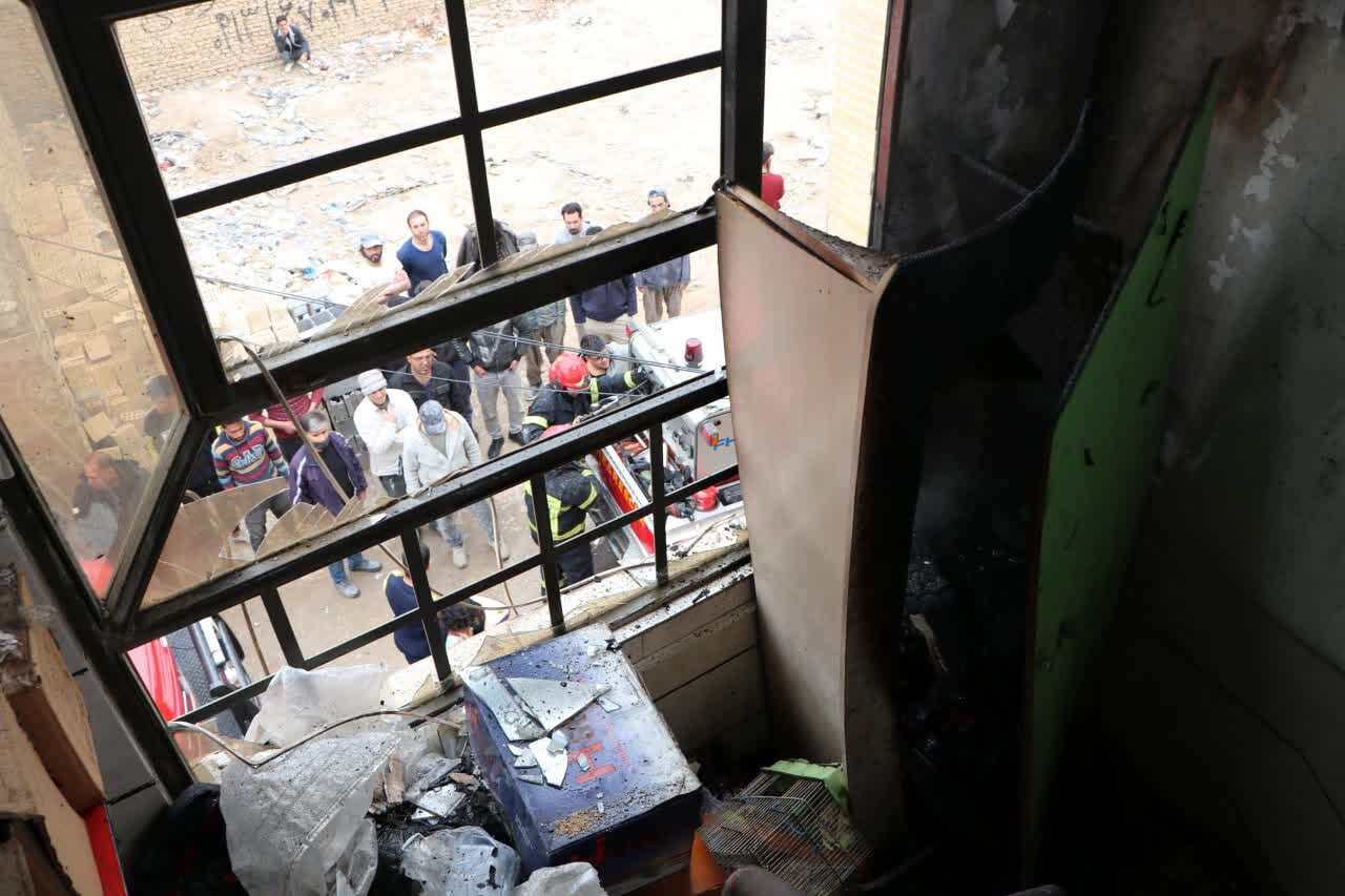 انفجار منزل مسکونی در ملکشهر با ۲ فوتی و یک مصدوم + عکس