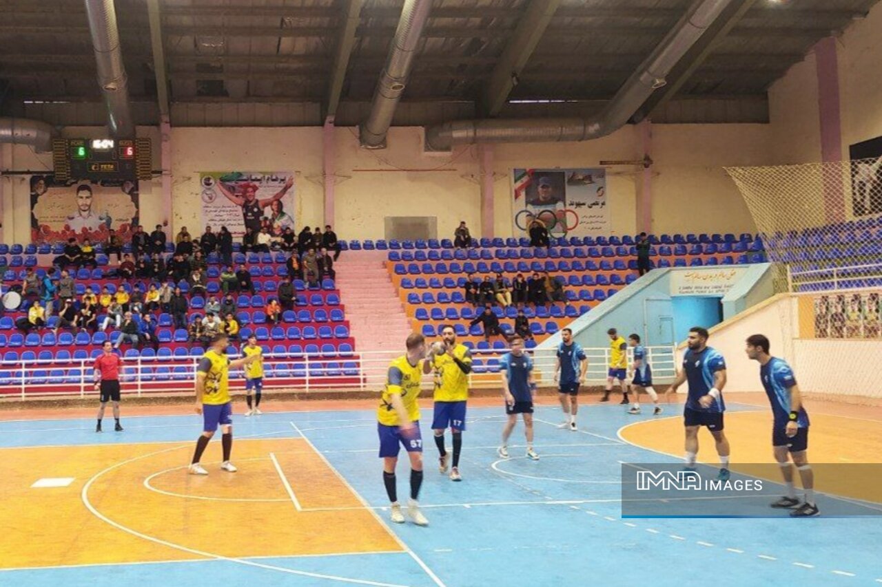 دربی اصفهان به نام میزبان