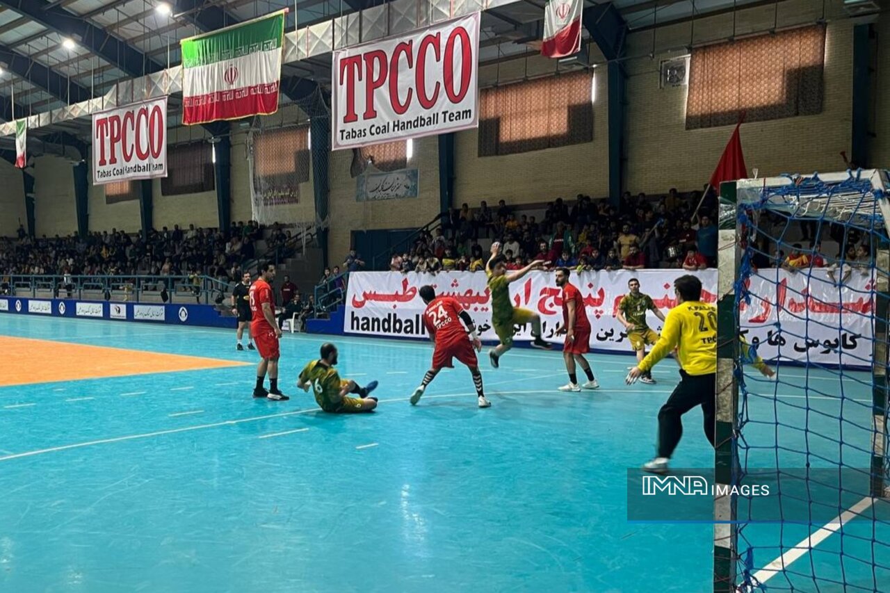 دربی اصفهان به نام میزبان