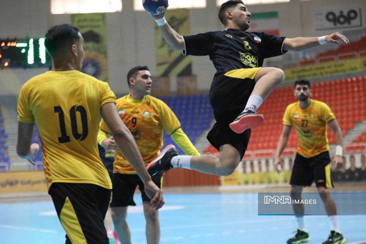 دربی اصفهان به نام میزبان