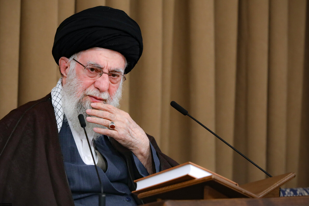 Iran's Leader Praises Resistance Factions in Palestine, Lebanon, Yemen, Iraq