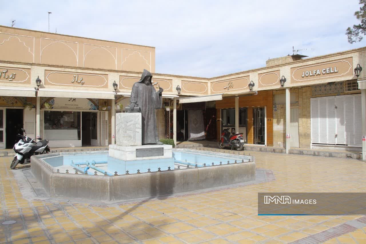 جلفا؛ پیوند دین و فرهنگ در شهر آب و کاشی