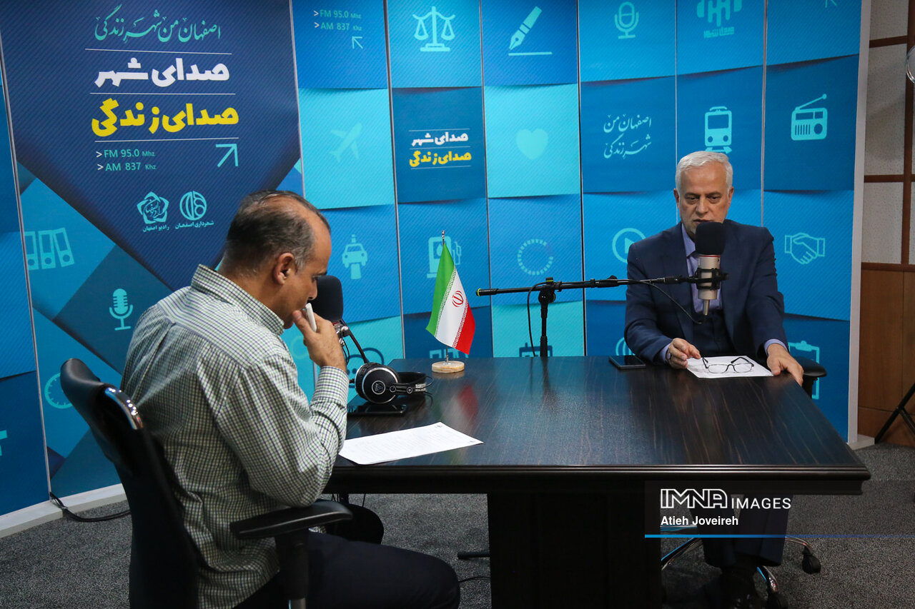 اجازه تجاری خطی نباید در خیابانهای جدیدالاحداث شهر داده شود