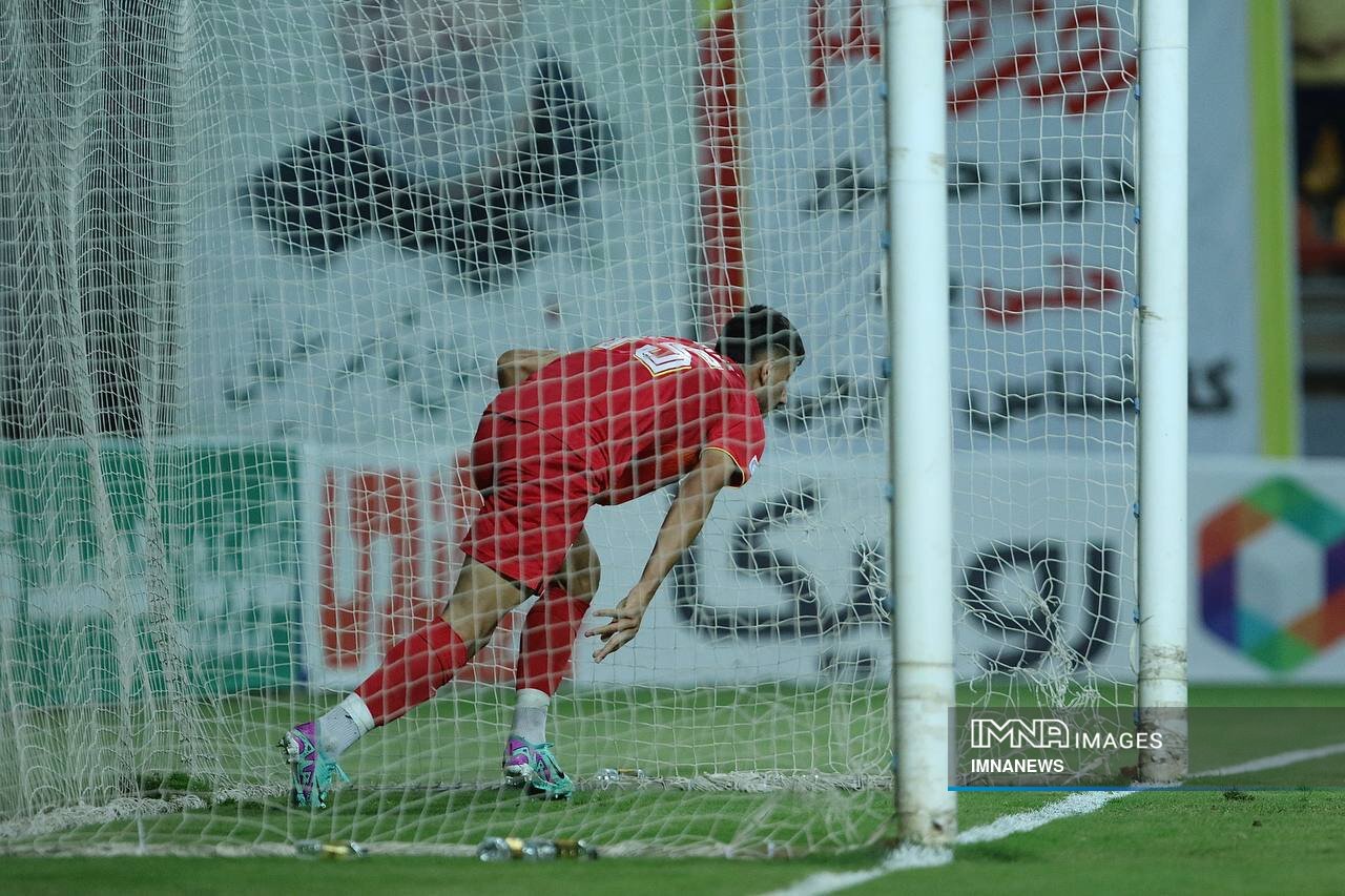 صدرنشین لیگبرتر در پایان سال استقلال خواهد بود؟