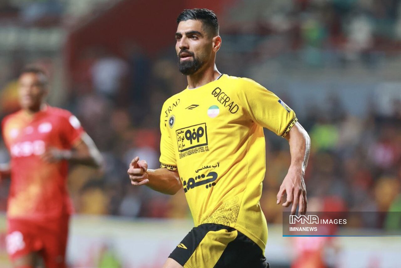 صدرنشین لیگبرتر در پایان سال استقلال خواهد بود؟