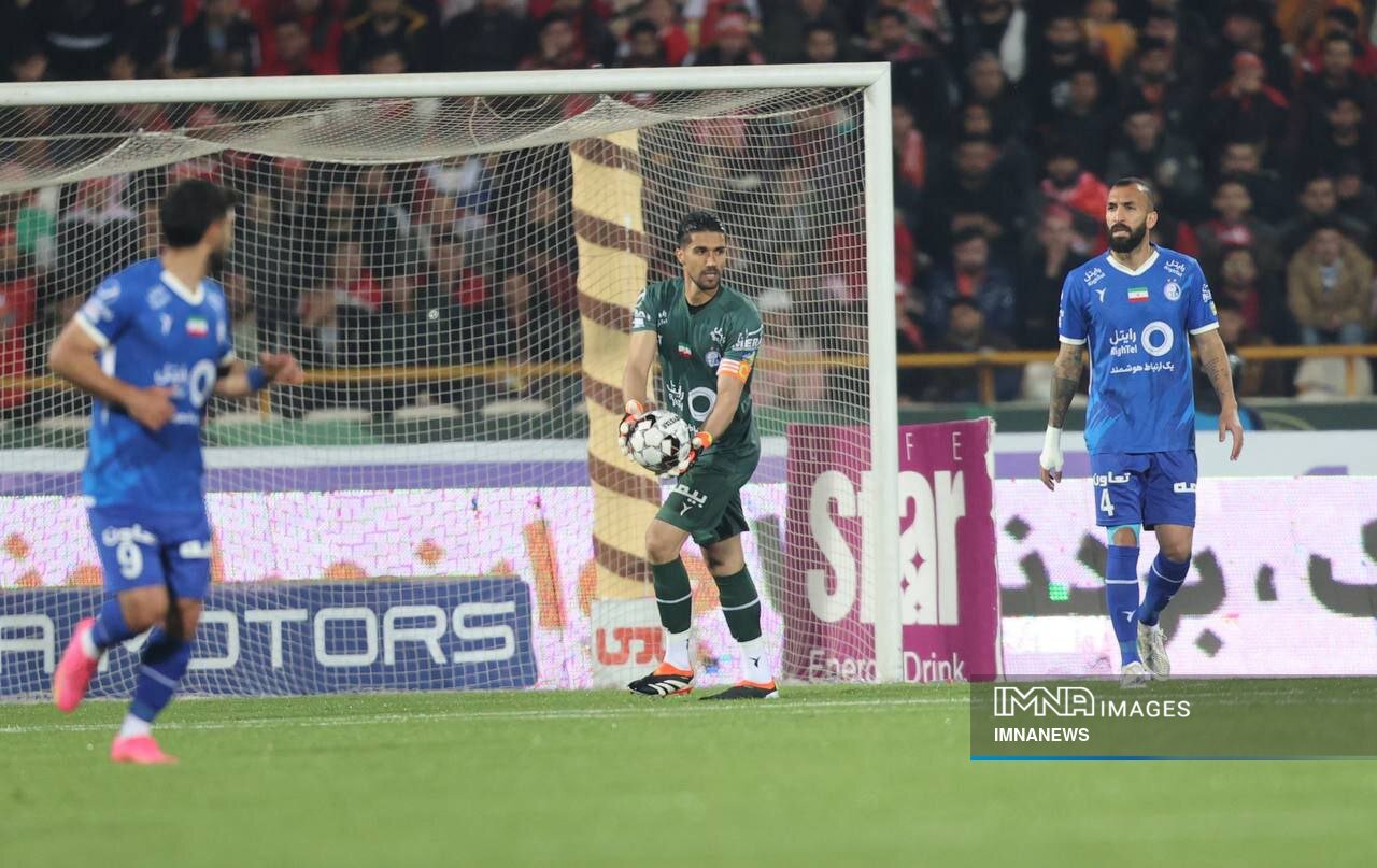 برگ برنده بازیکنان خارجی در جیب سرخابیها