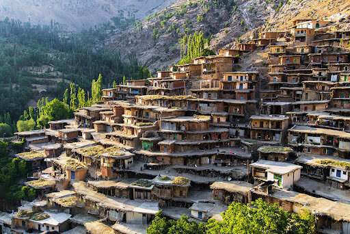 نگینی درخشان در قلب زاگرس/ سفر به سرزمین آب و آفتاب و آیینه